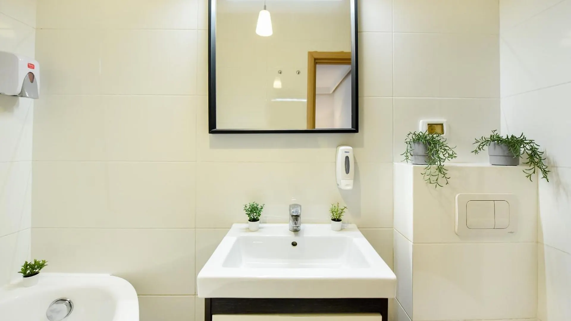 Long Stays Heaven - Comfortable & Spacious Apartments In Baneasa Bucureşti